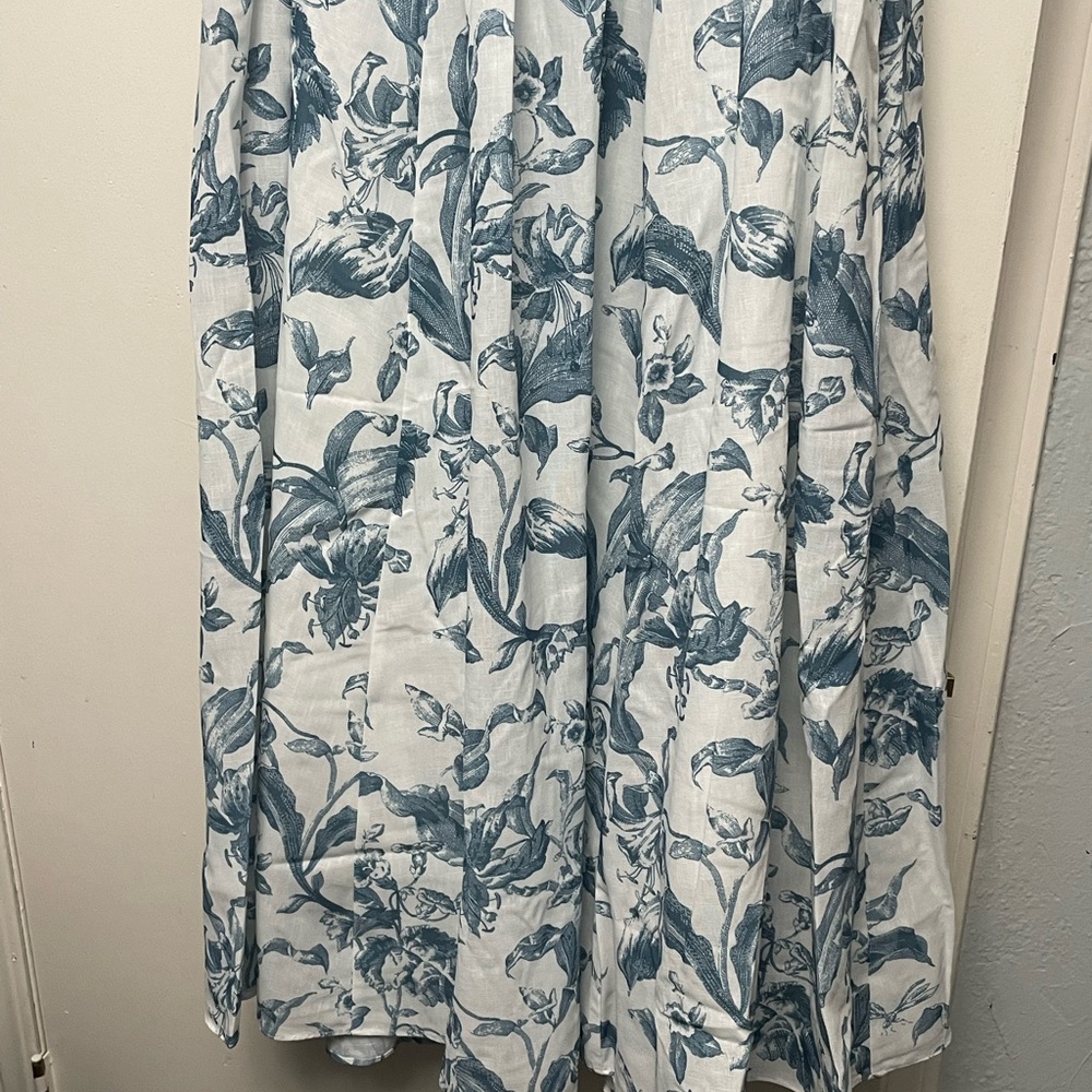 Hyacinth House - dusty blue floral maizie maxi dress - Picture 3 of 10